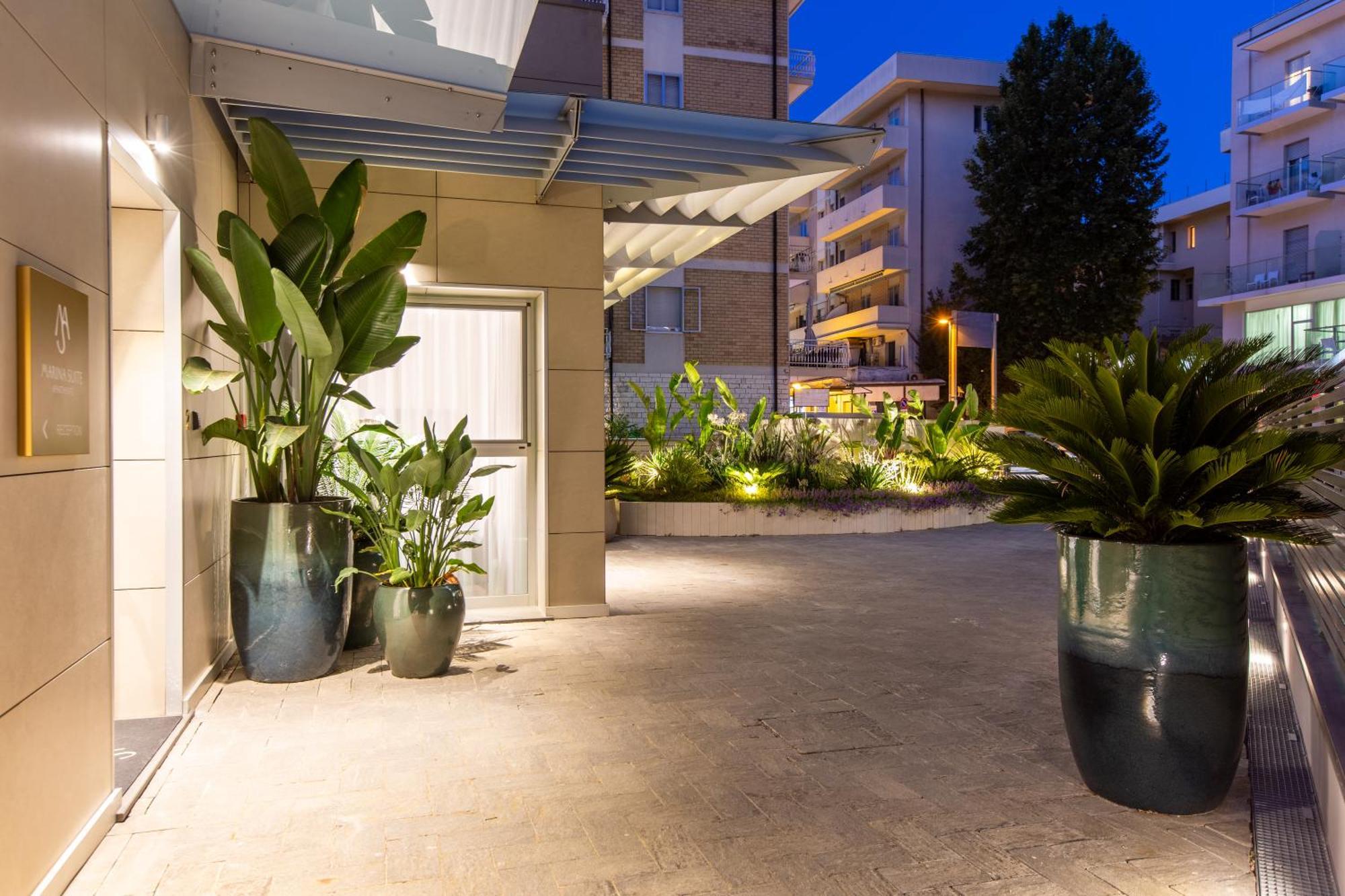 Marina Suite Apartments 里米尼 外观 照片